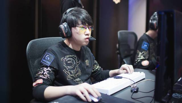 联赛中涌现 联赛中涌现